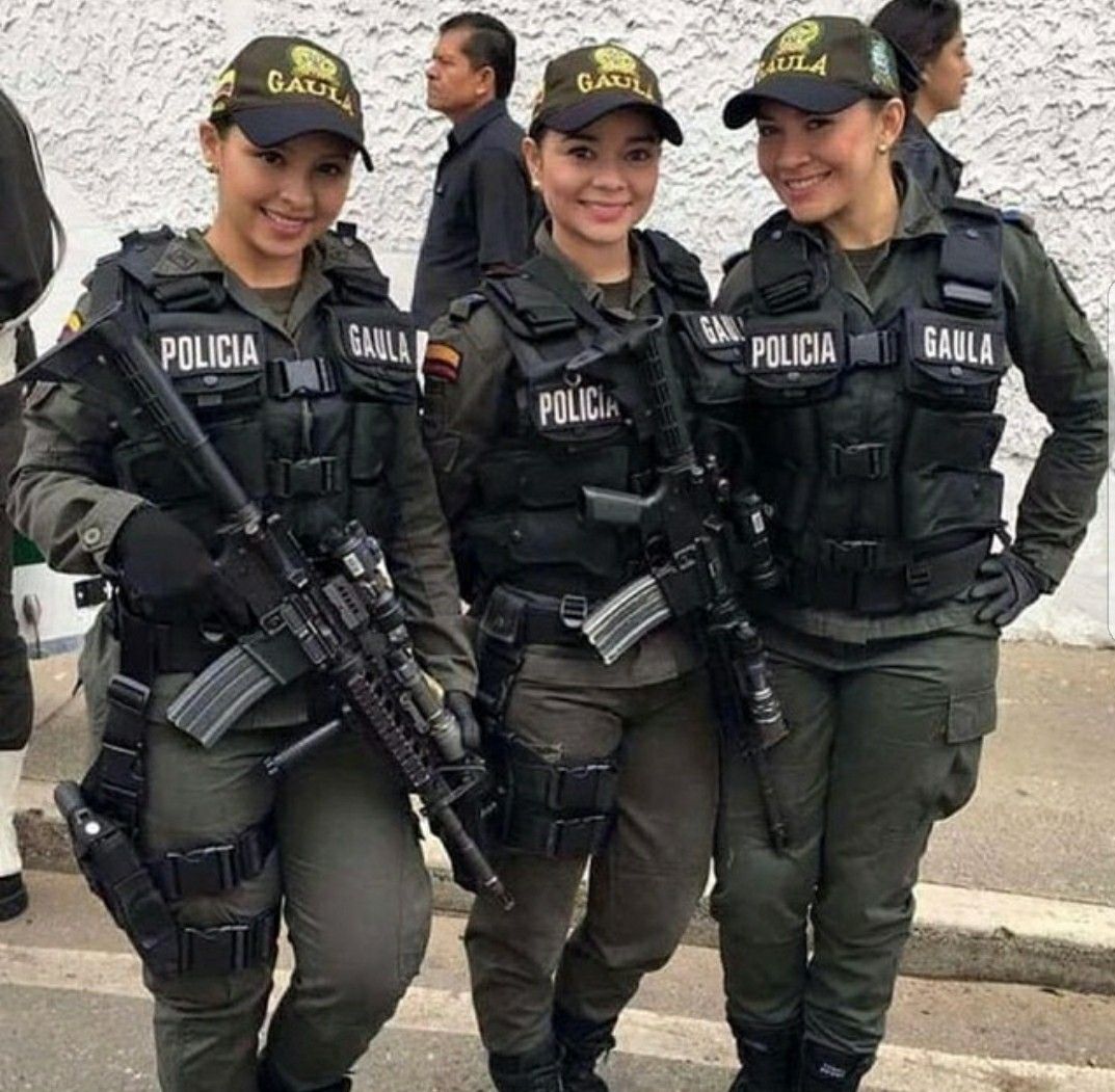 requisitos mujer policía en colombia